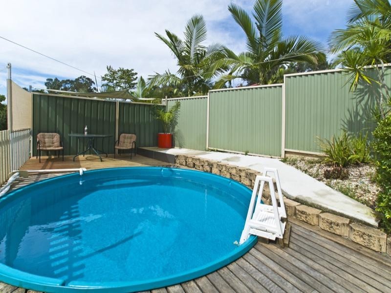 3 Amethyst Court, Carrara QLD 4211