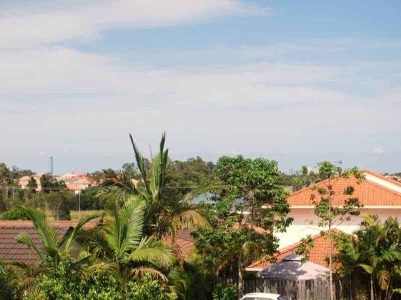 10/2 Penda Court, Merrimac QLD 4226