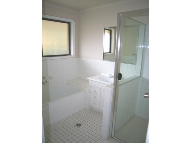 1/291 Government Road, Labrador QLD 4215