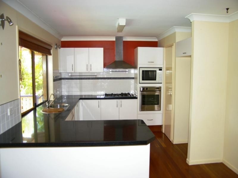 12 Lytham Court, Highland Park QLD 4211