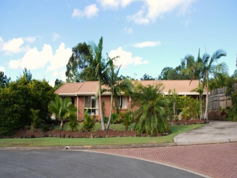 6 MacDuff Court, Highland Park QLD 4211