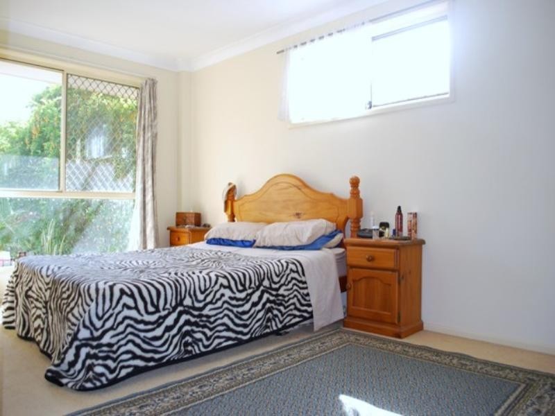 6 MacDuff Court, Highland Park QLD 4211