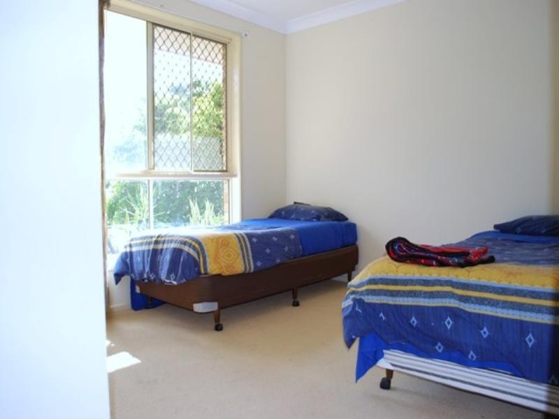 6 MacDuff Court, Highland Park QLD 4211