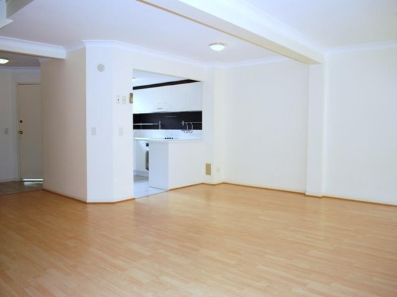 57/3 Arundel Drive, Arundel QLD 4214