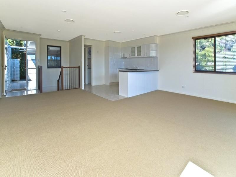 Highland Park QLD 4211
