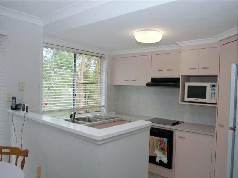 17/164 Alexander Drive, Highland Park QLD 4211