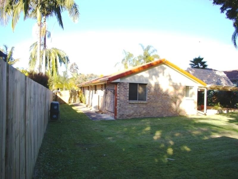 5 Bradstone Road, Carrara QLD 4211