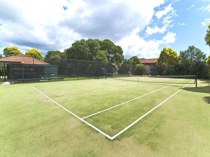 10/23 Tristan Court, Benowa QLD 4217