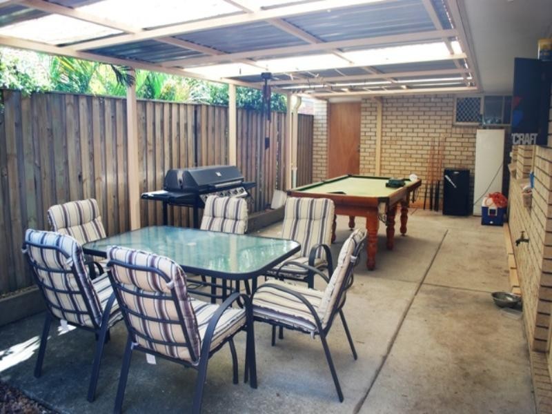 11 Pristine Court, Varsity Lakes QLD 4227