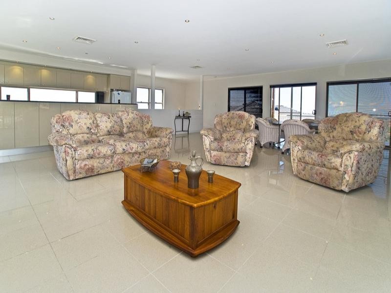 Highland Park QLD 4211