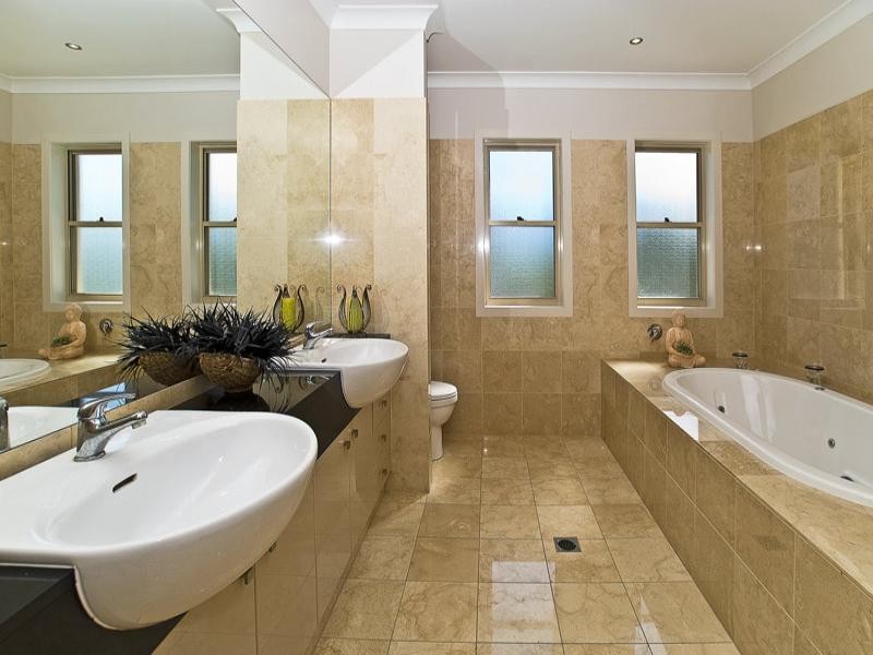 Highland Park QLD 4211