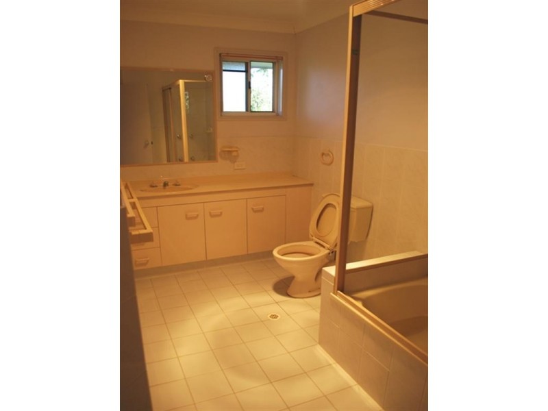 Highland Park QLD 4211