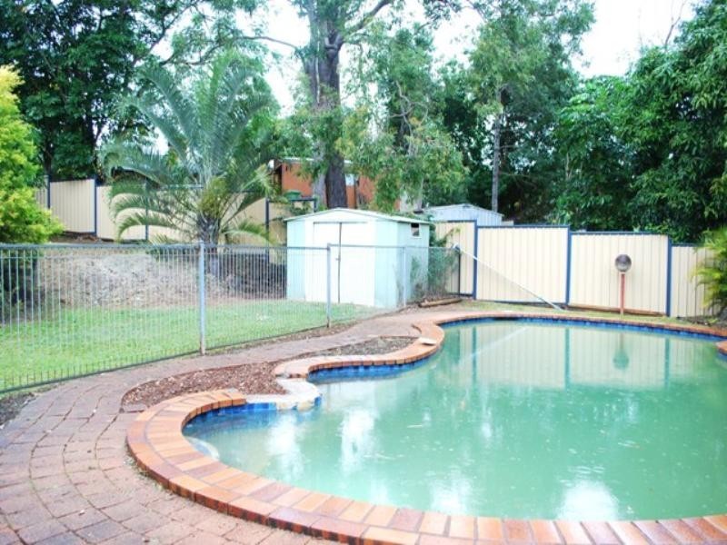 32 Whitian Drive, Carrara QLD 4211