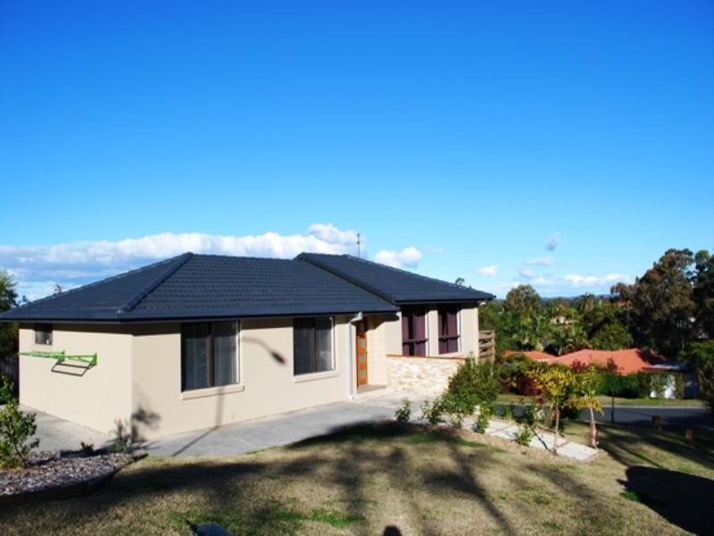 5 Cambridge Court, Carrara QLD 4211