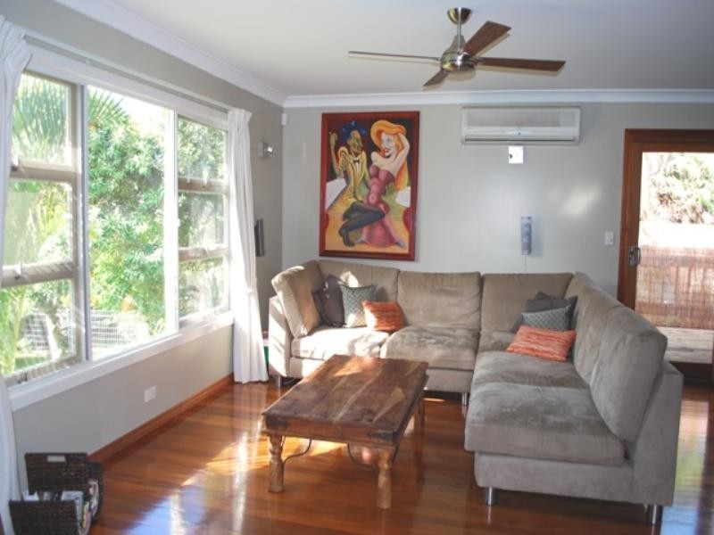 22 Dowling Drive, Southport QLD 4215