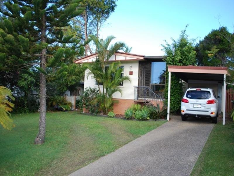 22 Dowling Drive, Southport QLD 4215