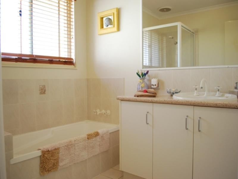 Highland Park QLD 4211