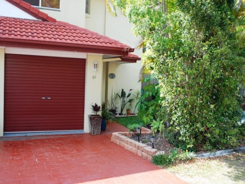 Highland Park QLD 4211
