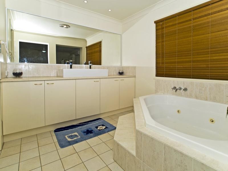 12 Marla Way, Carrara QLD 4211