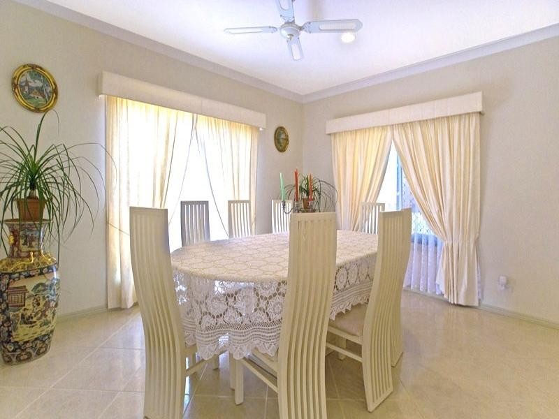 Highland Park QLD 4211