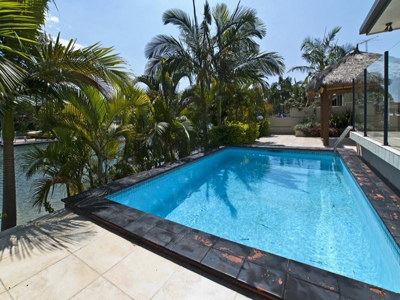 98 Gibraltar Drive, Isle Of Capri QLD 4217