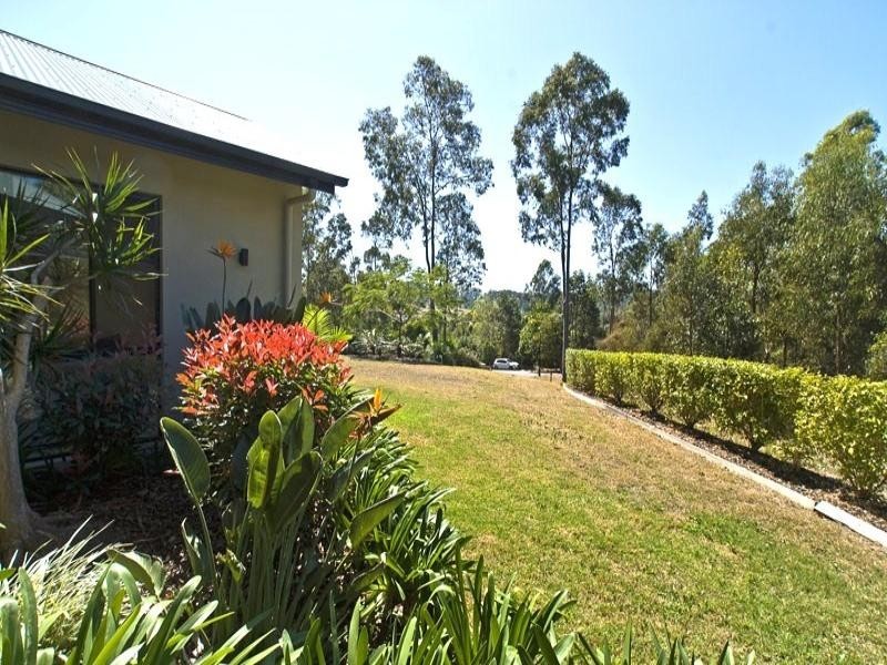 10 Isla Court, Bonogin QLD 4213