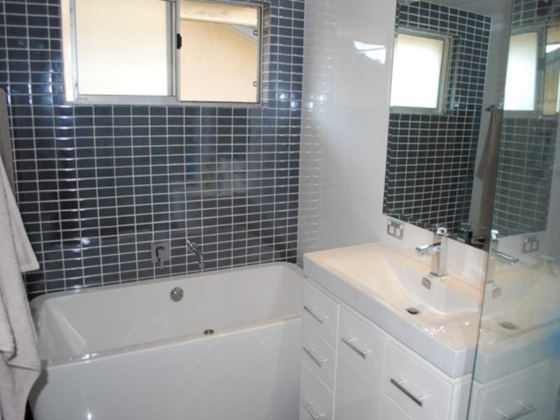 218 Benowa Road, Benowa QLD 4217