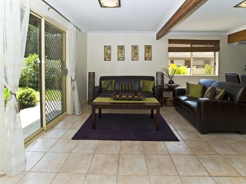 54 Bradstone Road, Carrara QLD 4211