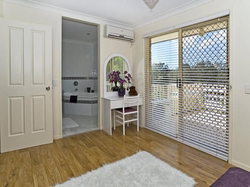 54 Bradstone Road, Carrara QLD 4211