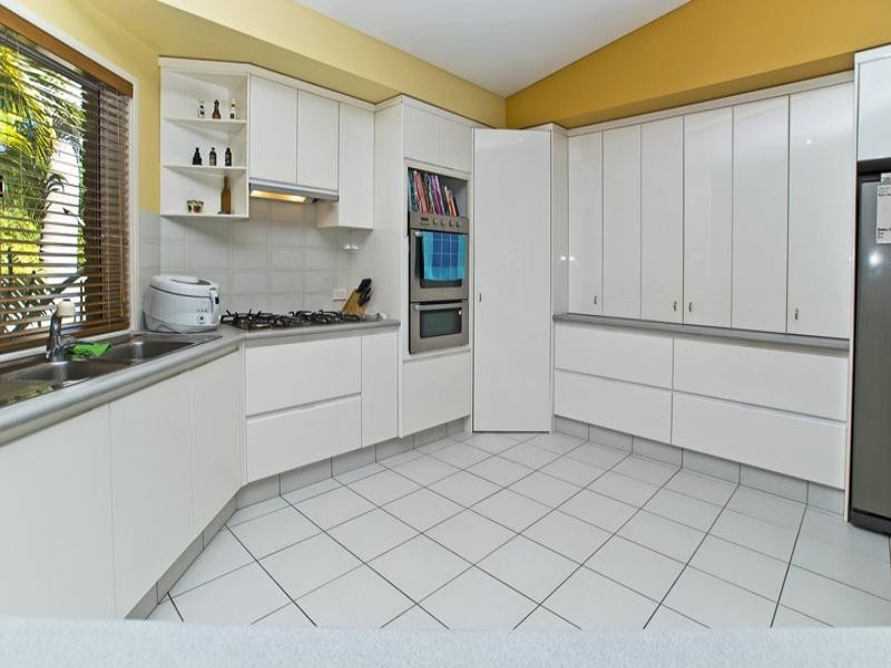 3 Nandewar Court, Carrara QLD 4211