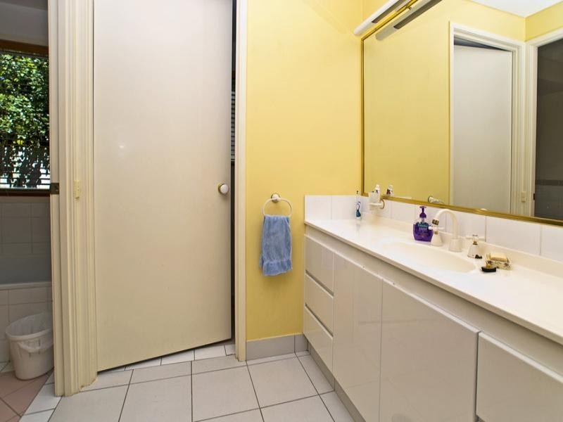 3 Nandewar Court, Carrara QLD 4211