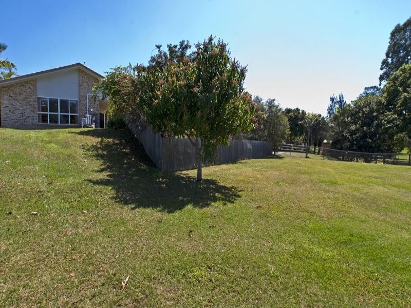 3 Nandewar Court, Carrara QLD 4211