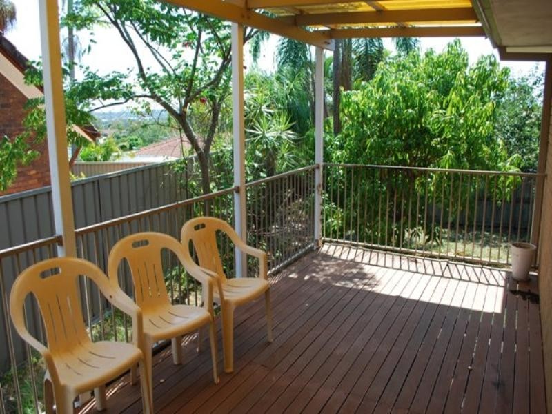 6 Dunhill Court, Carrara QLD 4211