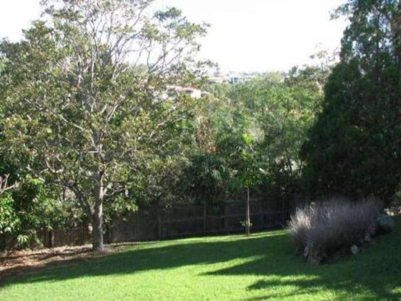 9 Ardrossan Place, Highland Park QLD 4211