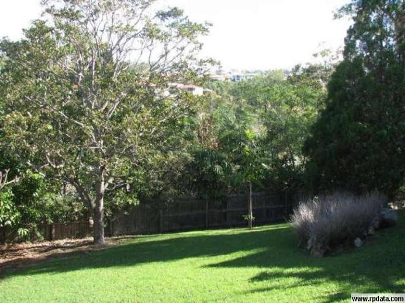 9 Ardrossan Place, Highland Park QLD 4211