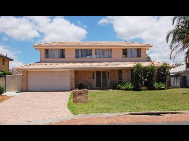 9 Ardrossan Place, Highland Park QLD 4211