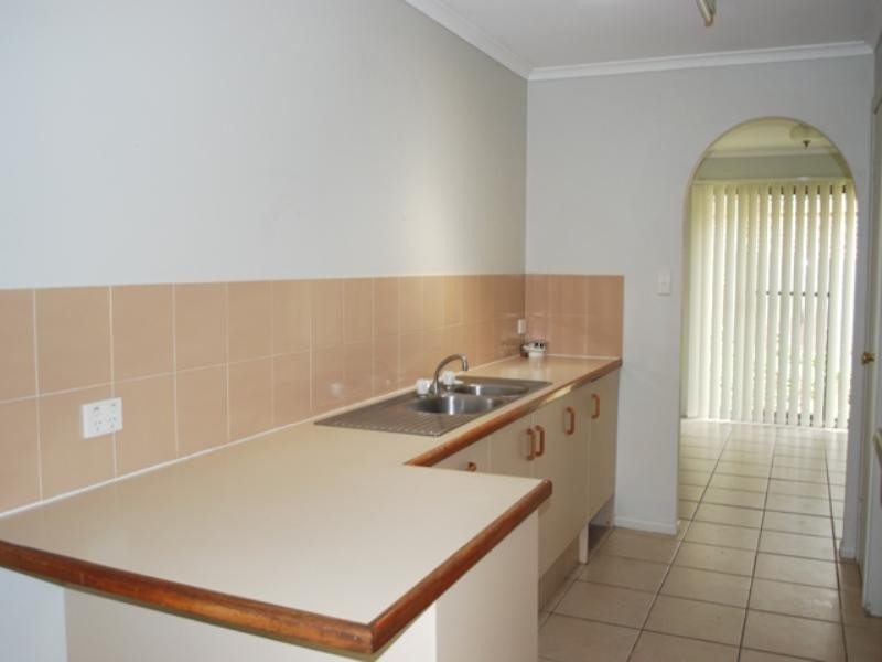 10 Dunsby Court, Carrara QLD 4211