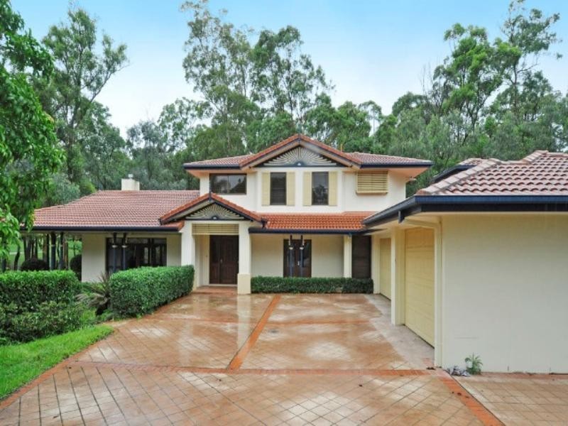 46 Canada Place, Arundel QLD 4214