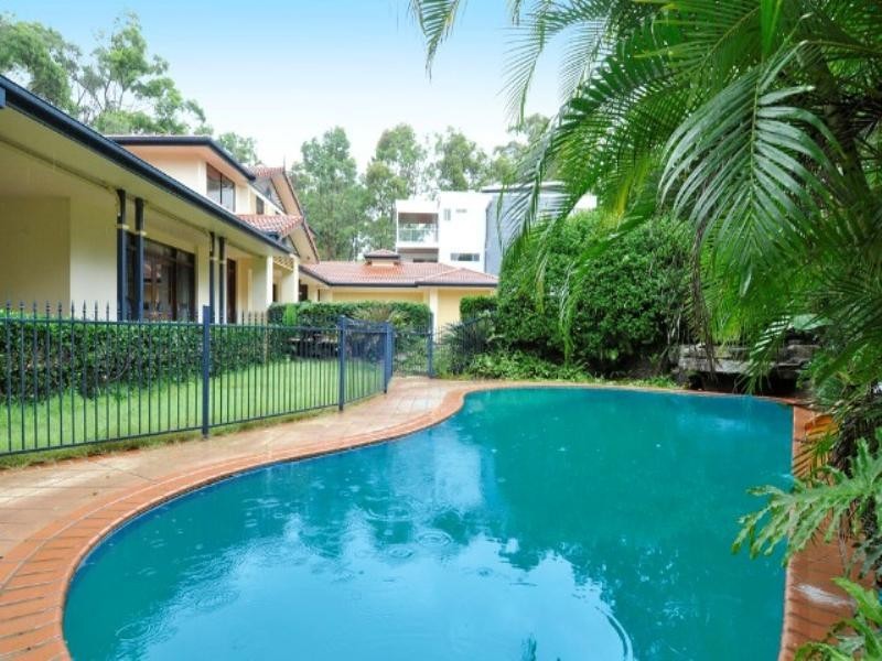46 Canada Place, Arundel QLD 4214