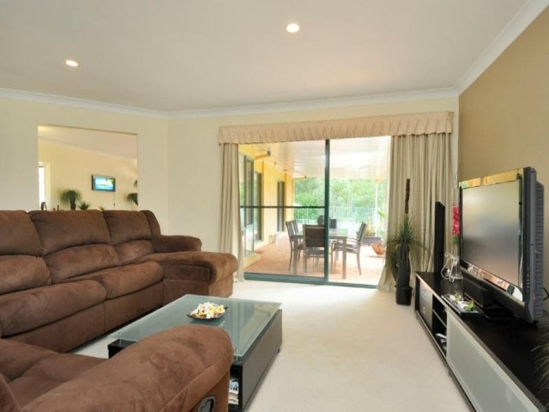14 Kilmuir Street, Highland Park QLD 4211
