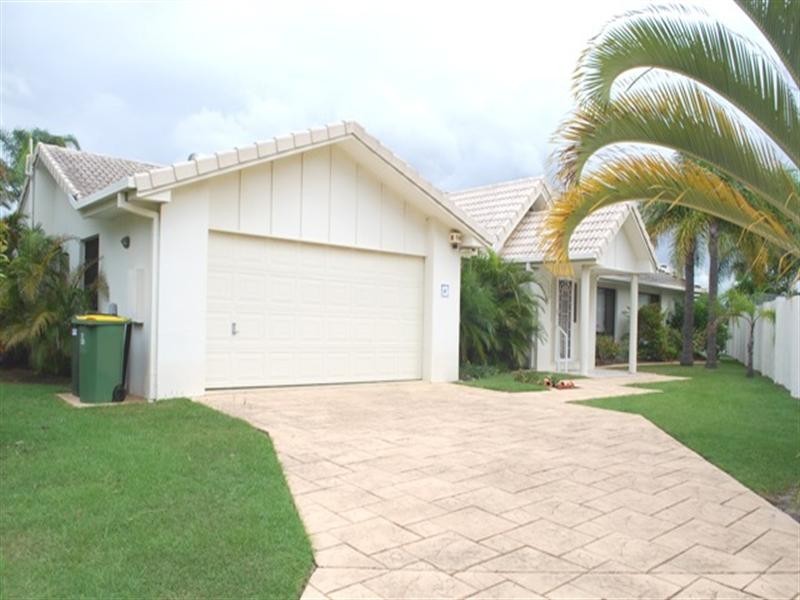 Broadbeach Waters QLD 4218