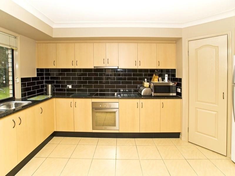 10 Blue Gum Court, Gilston QLD 4211