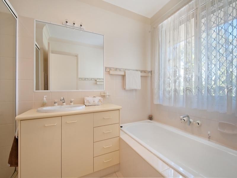 115 Hickey Way, Carrara QLD 4211