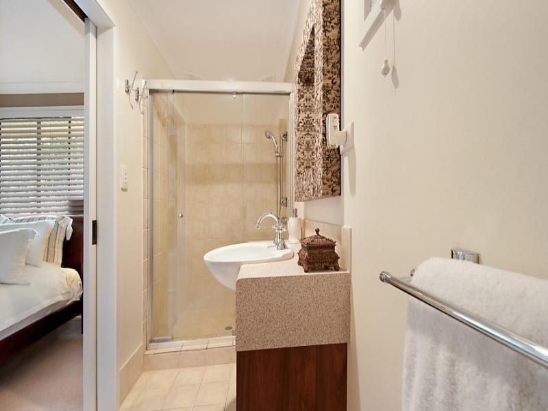 14 Barrine Drive, Worongary QLD 4213