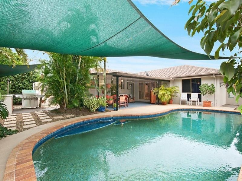 3 Redstone Court, Carrara QLD 4211