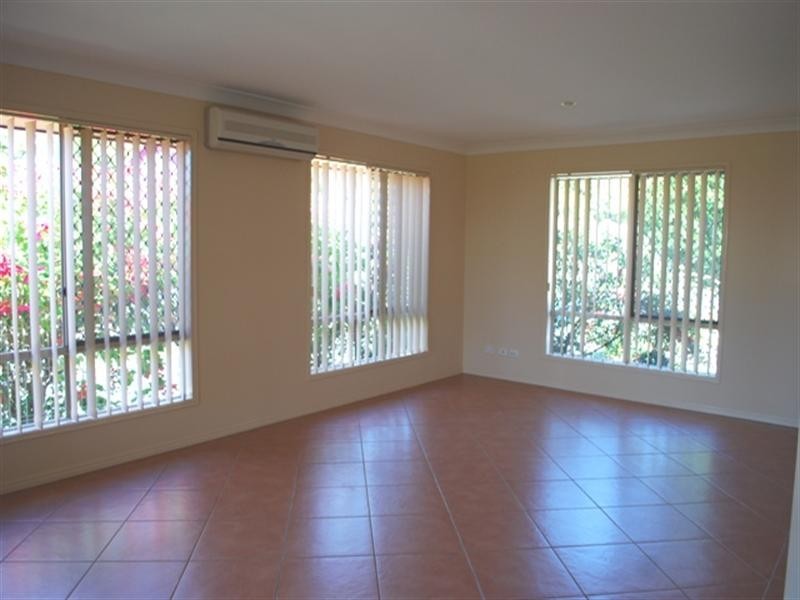 Highland Park QLD 4211