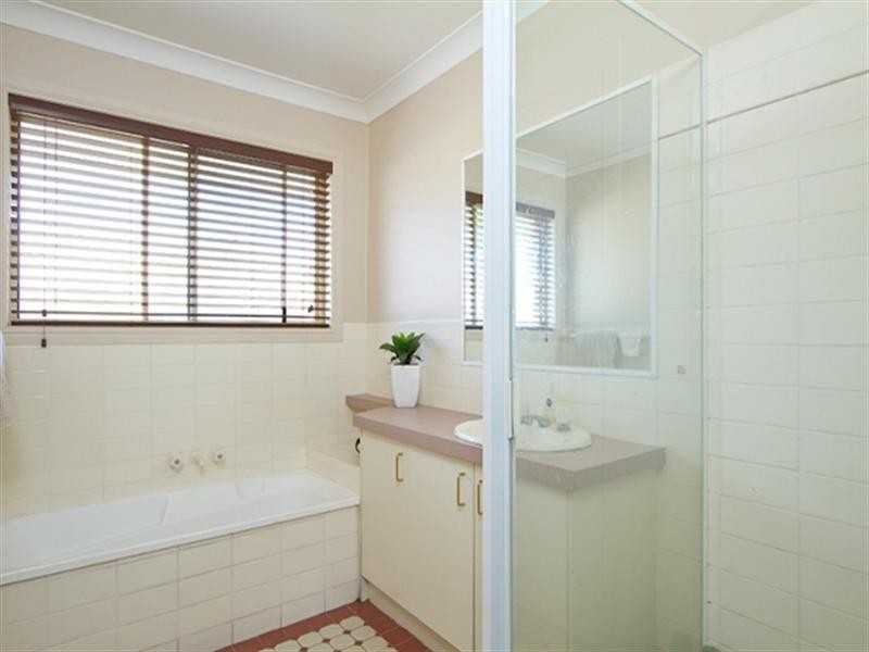 10/23 Tristan Court, Benowa QLD 4217