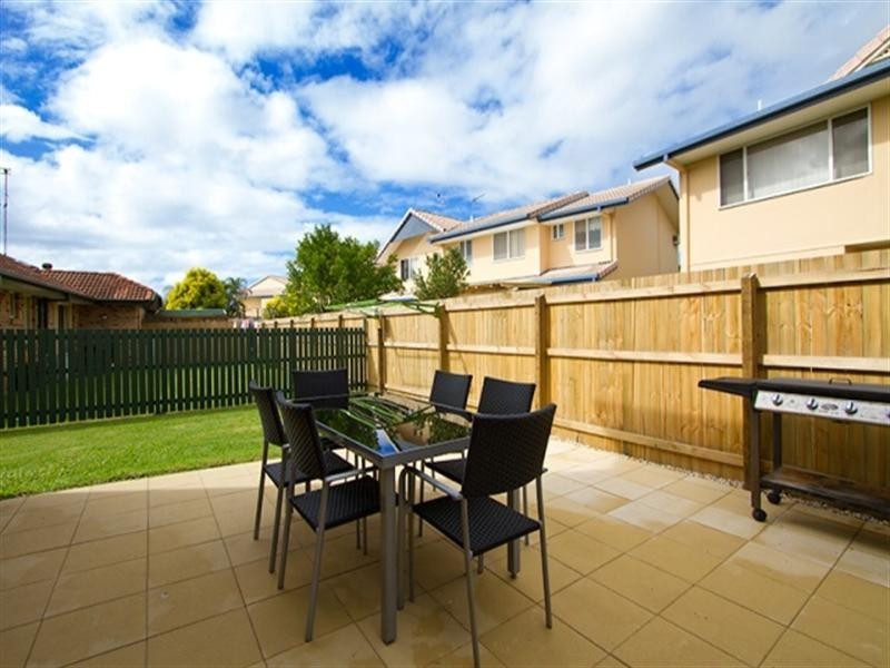 10/23 Tristan Court, Benowa QLD 4217