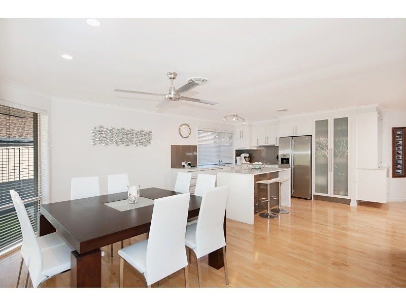 4 Brae Court, Carrara QLD 4211