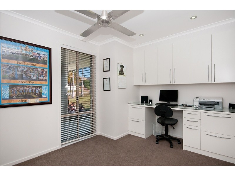 4 Brae Court, Carrara QLD 4211